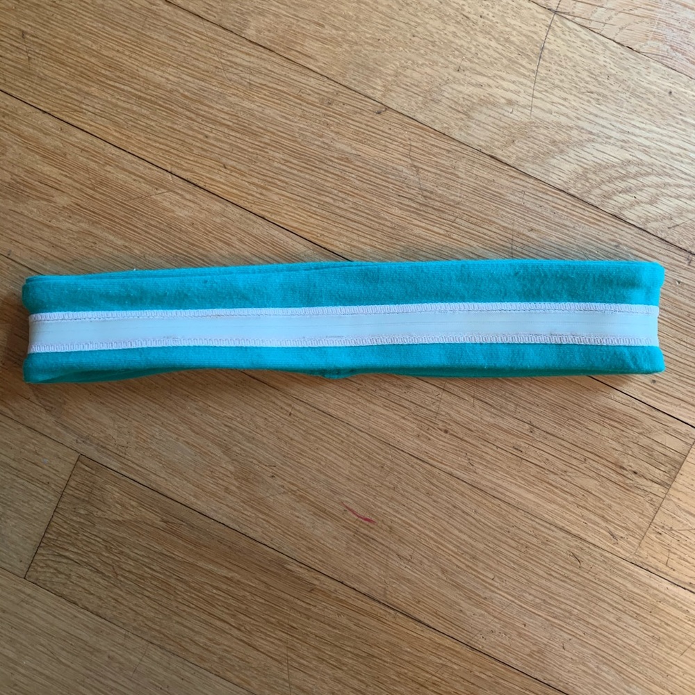 Lululemon Headband - Picture 4 of 5